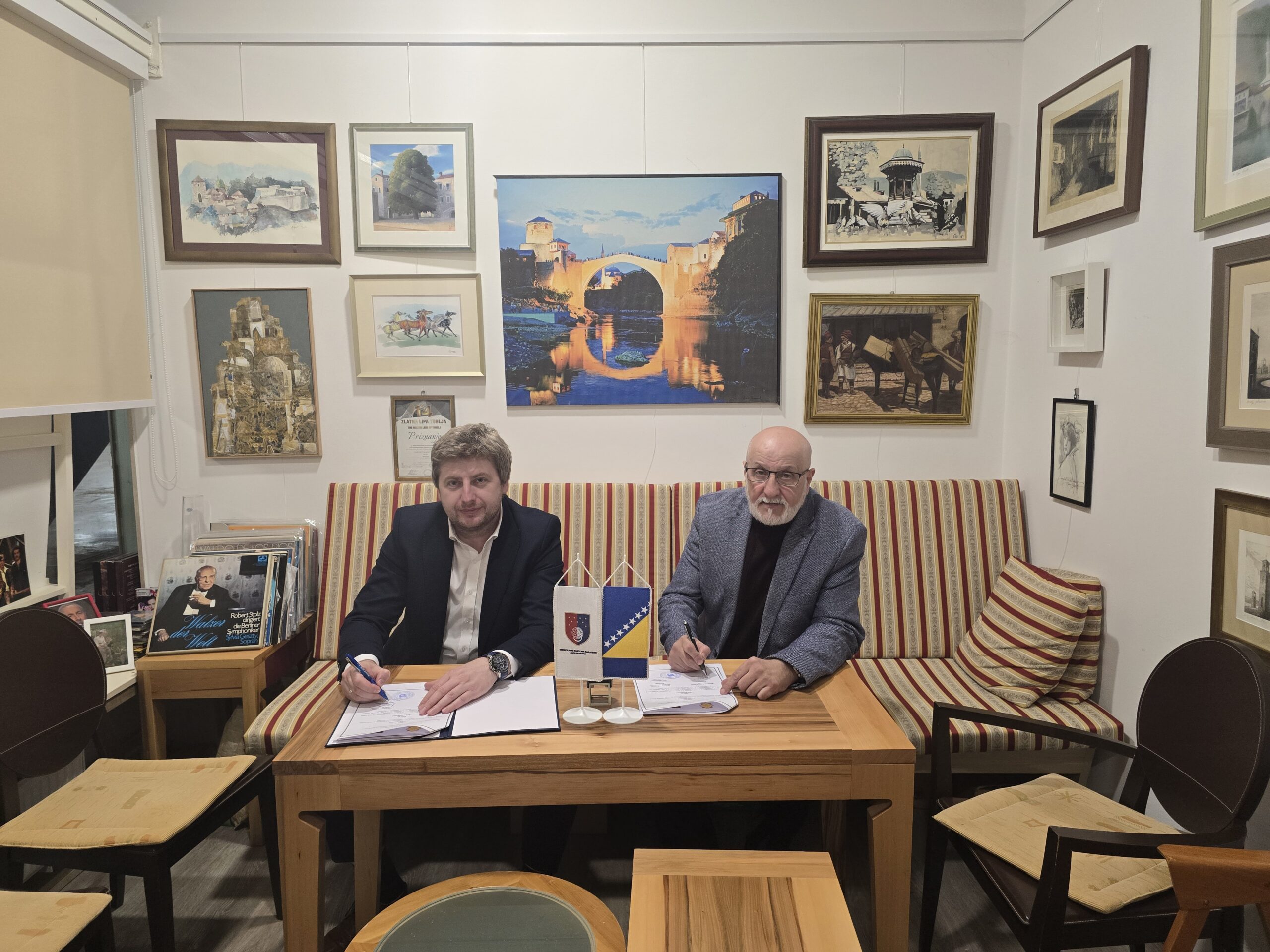 Unapređenje institucionalne saradnje: Potpisan Memorandum između Bošnjačkog kulturnog saveza Slovenije i Ureda za dijasporu Kantona Sarajevo